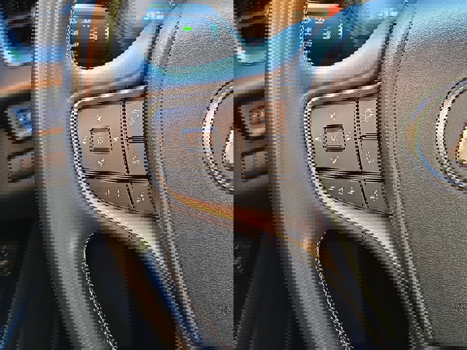 Used 2021 Lexus UX 250h w/ Accessory Package (Z2) image 21