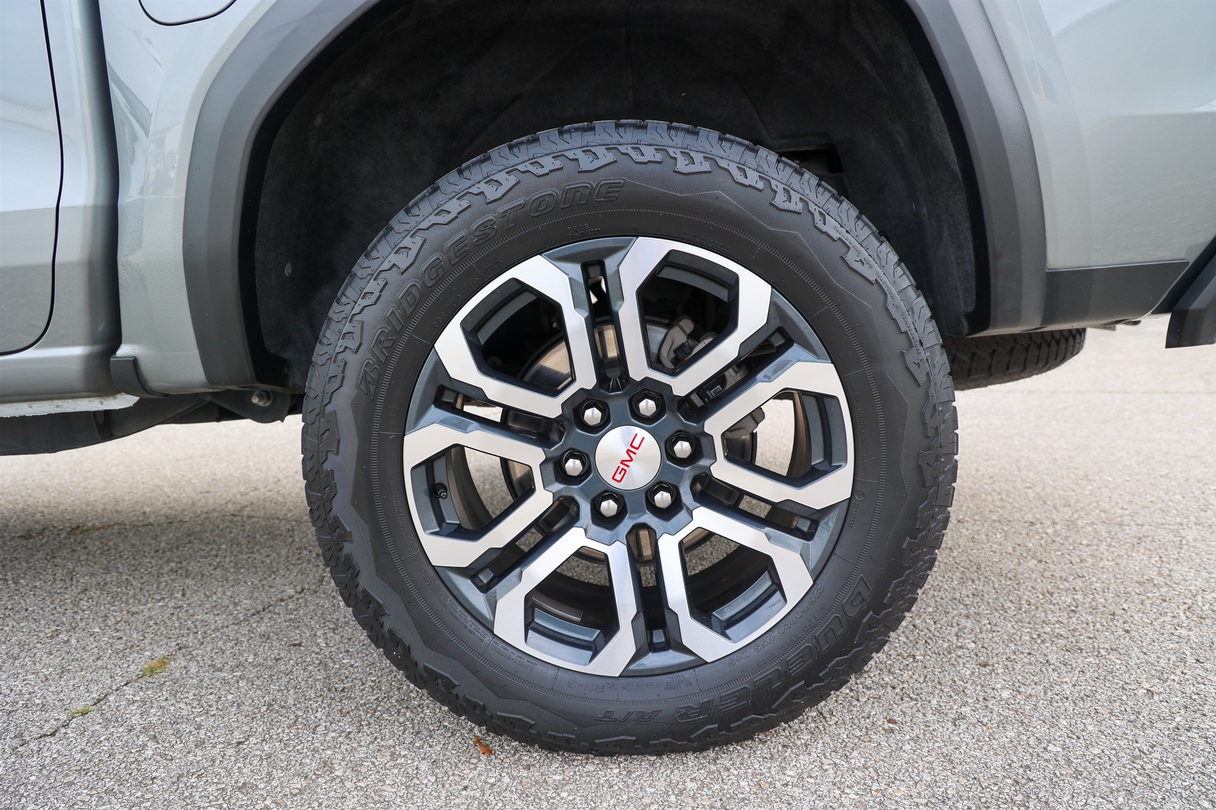 Used 2023 GMC Canyon AT4 w/ AT4 Premium Package AWD/4WD image 16