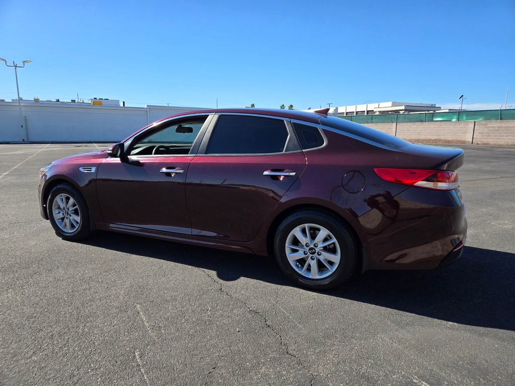 Used 2018 Kia Optima LX w/ Convenience Package image 4