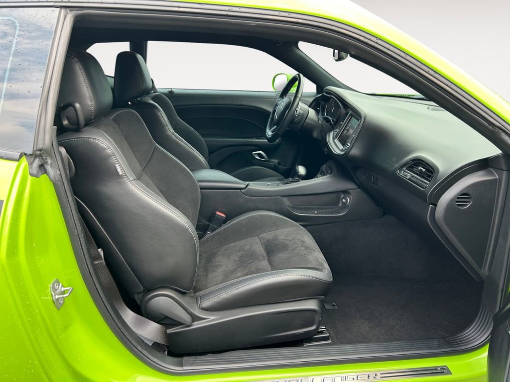 Used 2023 Dodge Challenger R/T w/ Plus Package image 10