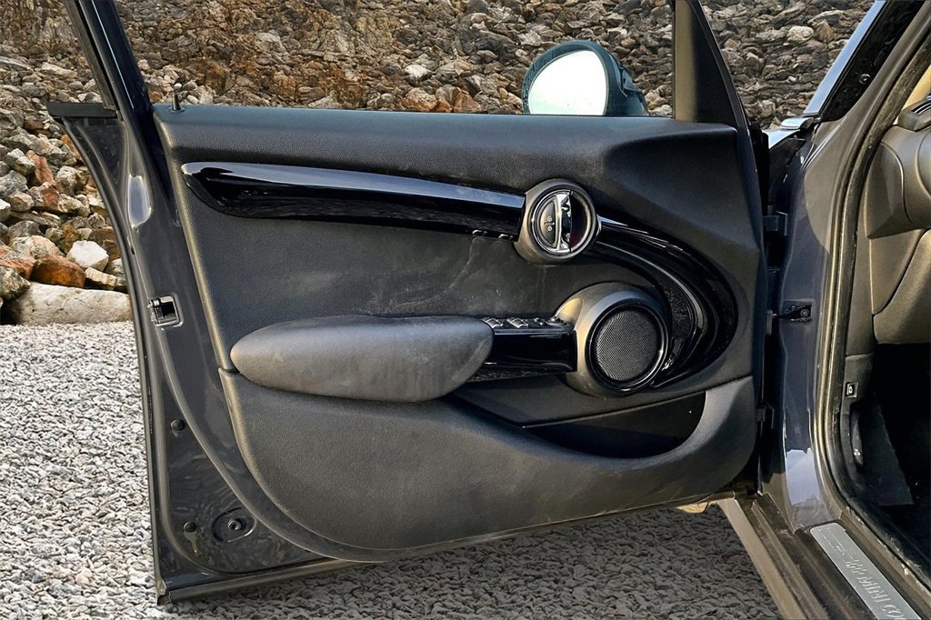 Used 2016 MINI Cooper S image 20