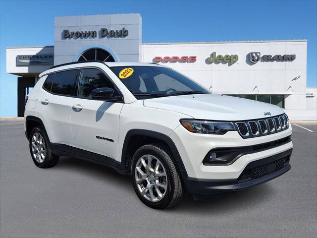 Certified 2023 Jeep Compass Latitude w/ Sun and Sound Group