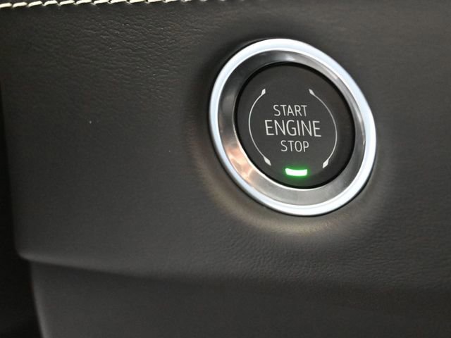 New 2026 Cadillac Escalade Platinum Sport w/ LPO, ONYX Package AWD/4WD image 22