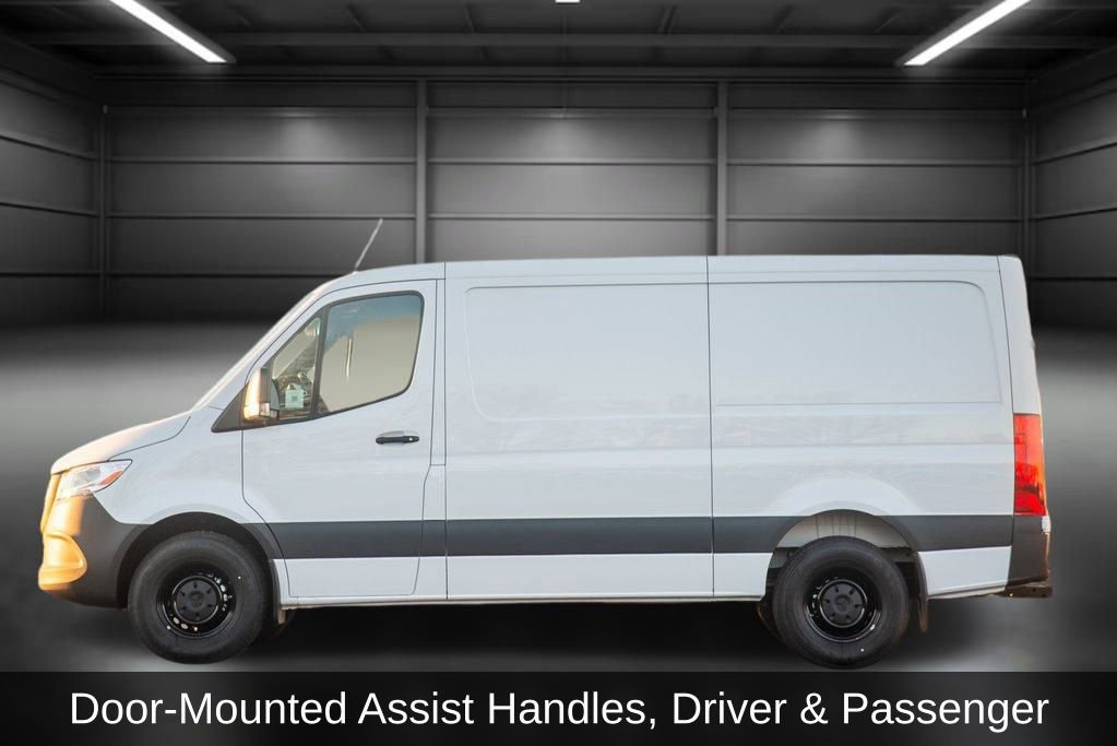 Used 2025 Mercedes-Benz Sprinter 2500 image 6