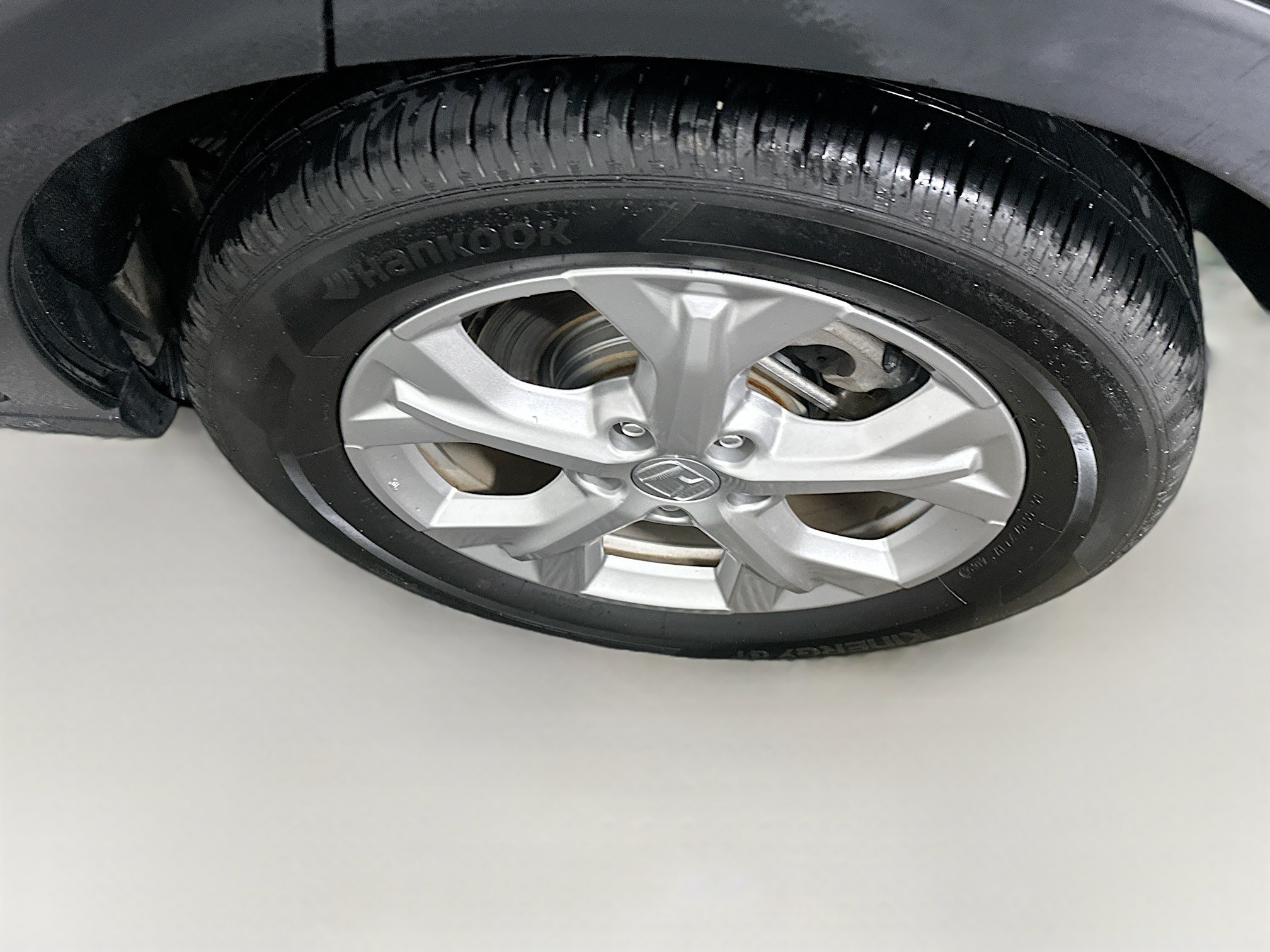 Used 2025 Honda HR-V LX image 11