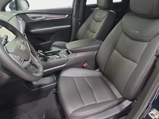 New 2026 Cadillac XT5 Luxury AWD/4WD image 11