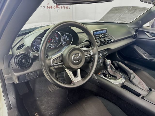 Used 2016 MAZDA MX-5 Miata Sport image 11