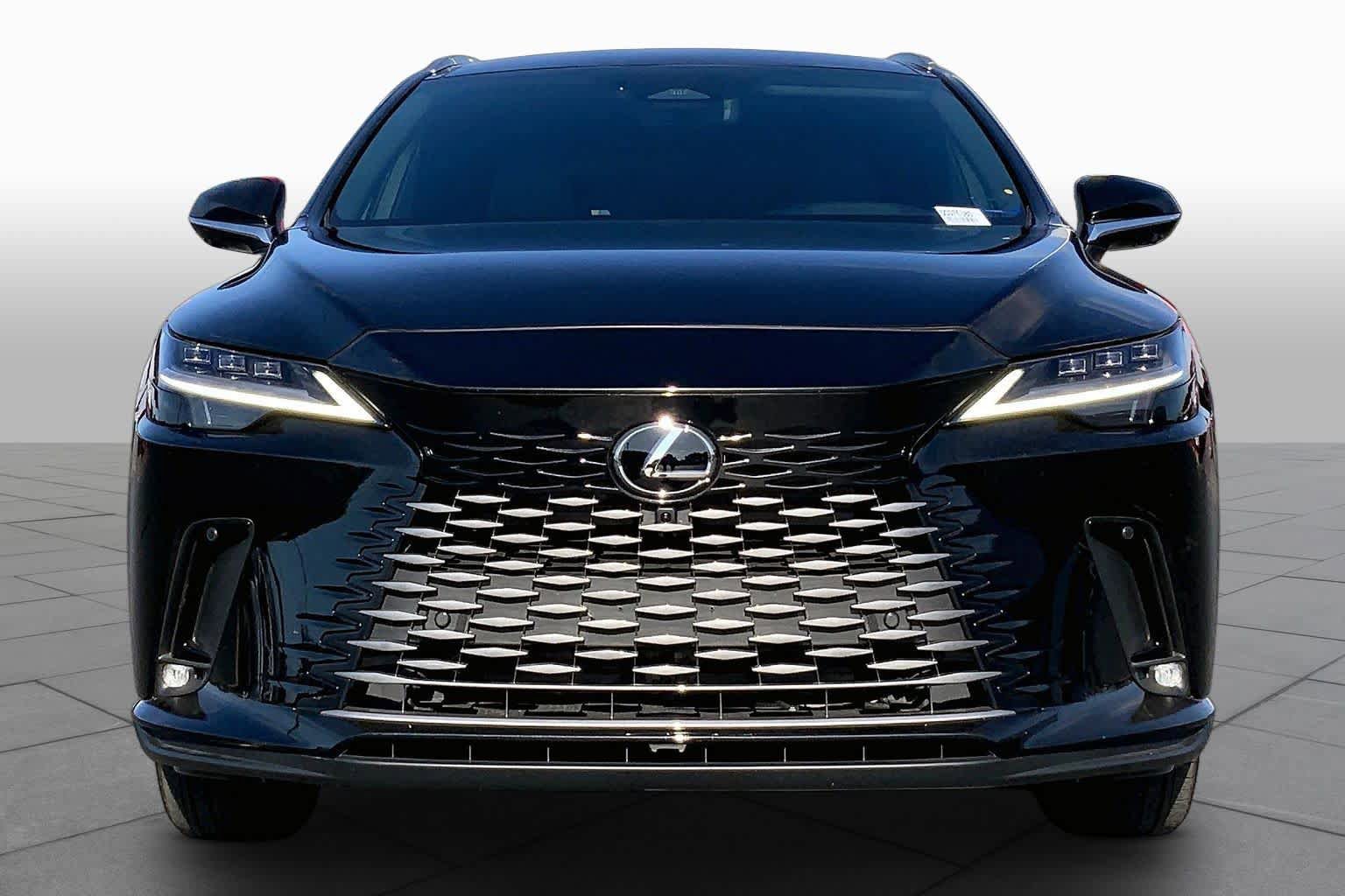 Used 2025 Lexus RX 350 w/ Convenience Package AWD/4WD image 4