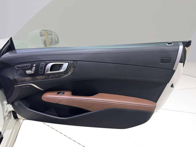 Used 2016 Mercedes-Benz SL 400 image 37