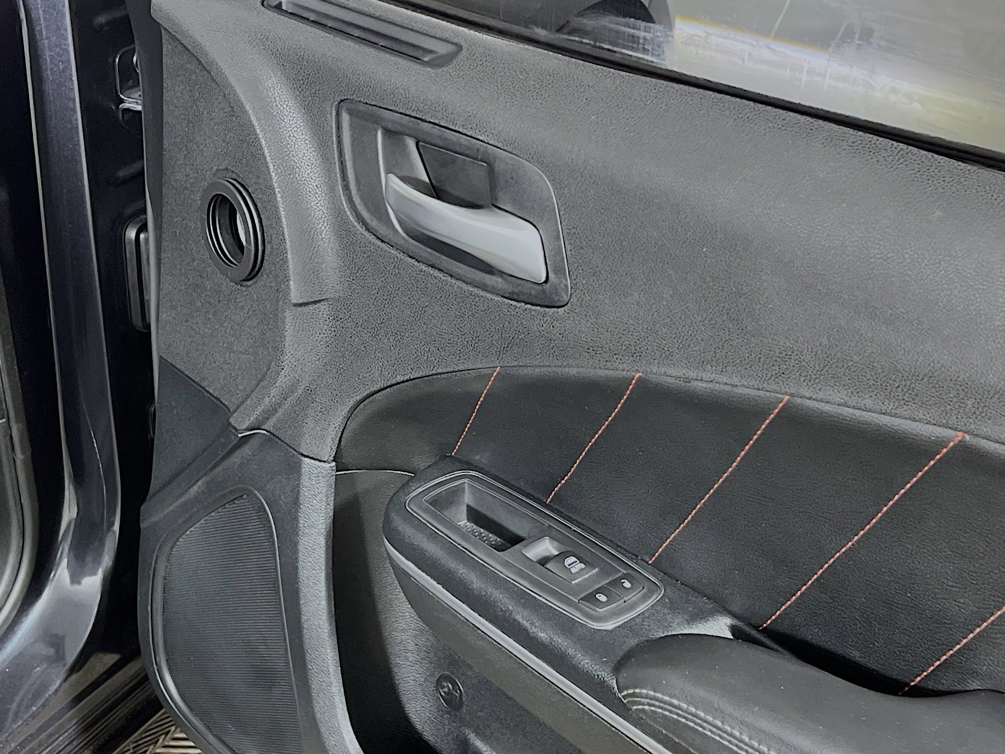 Used 2016 Dodge Charger R/T image 31