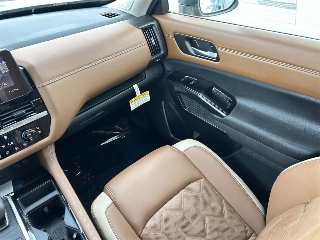 New 2026 Nissan Pathfinder Platinum FWD image 27