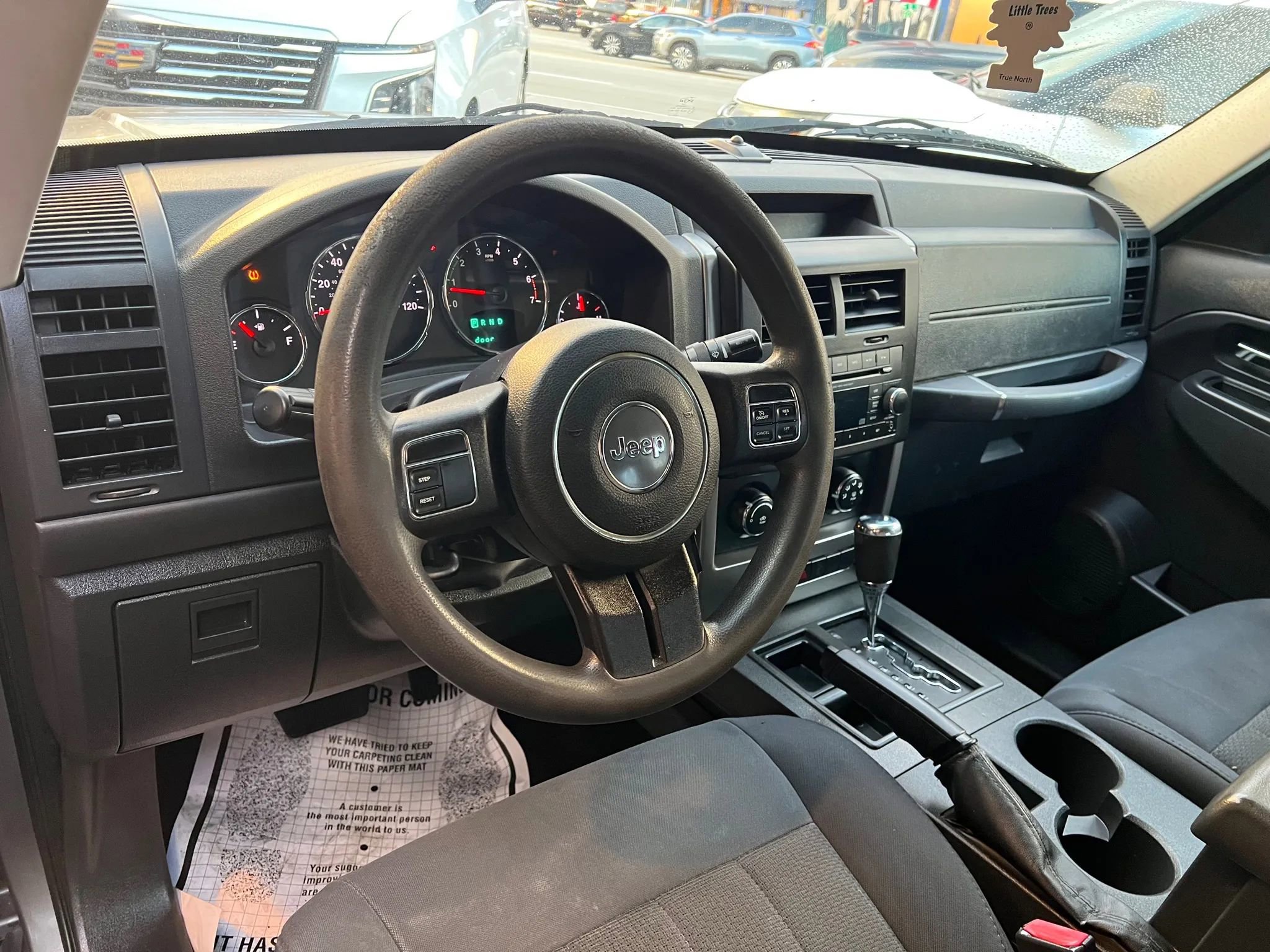 Used 2012 Jeep Liberty Sport image 15