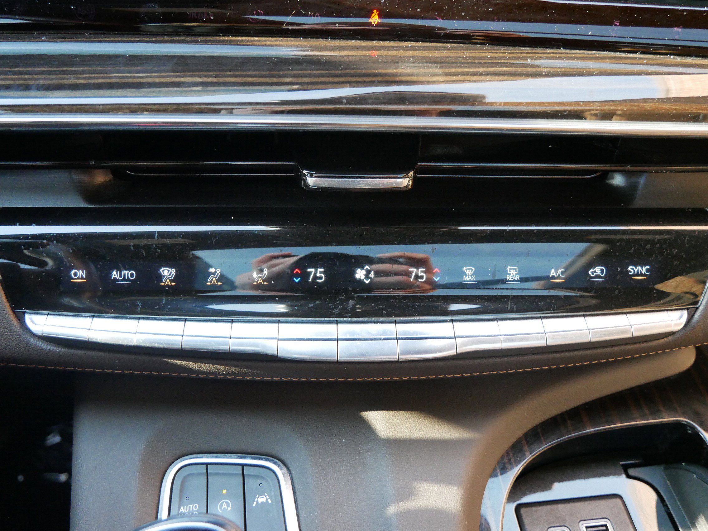 Used 2023 Cadillac Escalade ESV Premium Luxury image 19