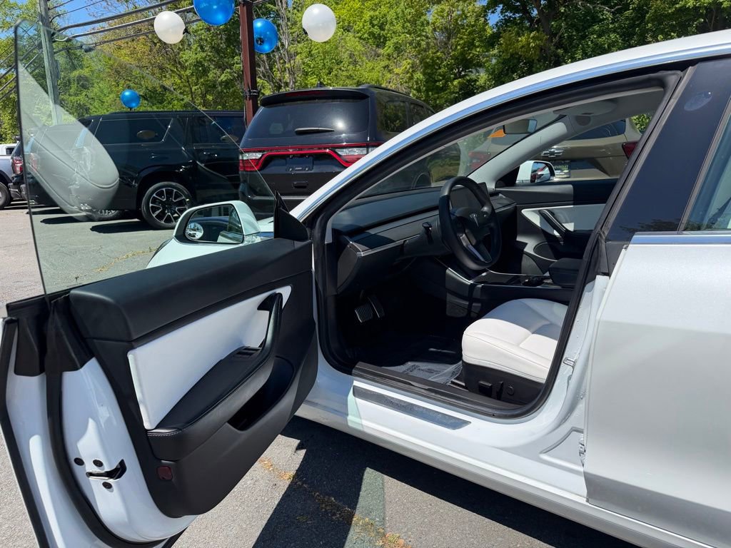 Used 2019 Tesla Model 3 Performance AWD/4WD image 16