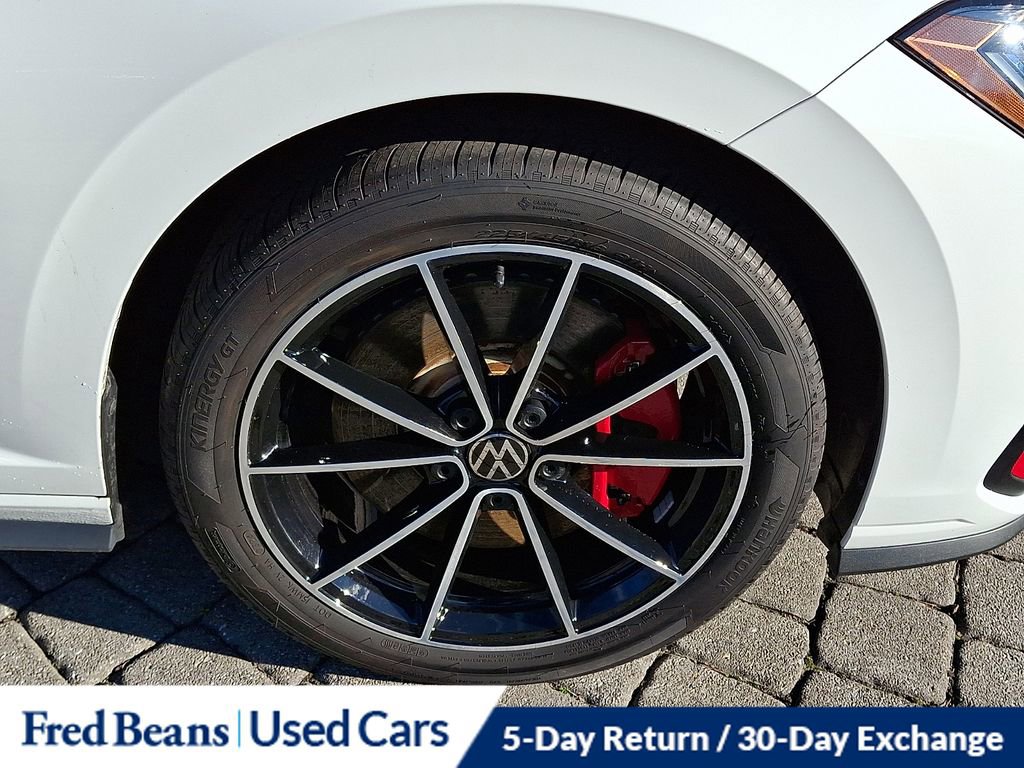 Certified 2025 Volkswagen Jetta GLI Autobahn image 9