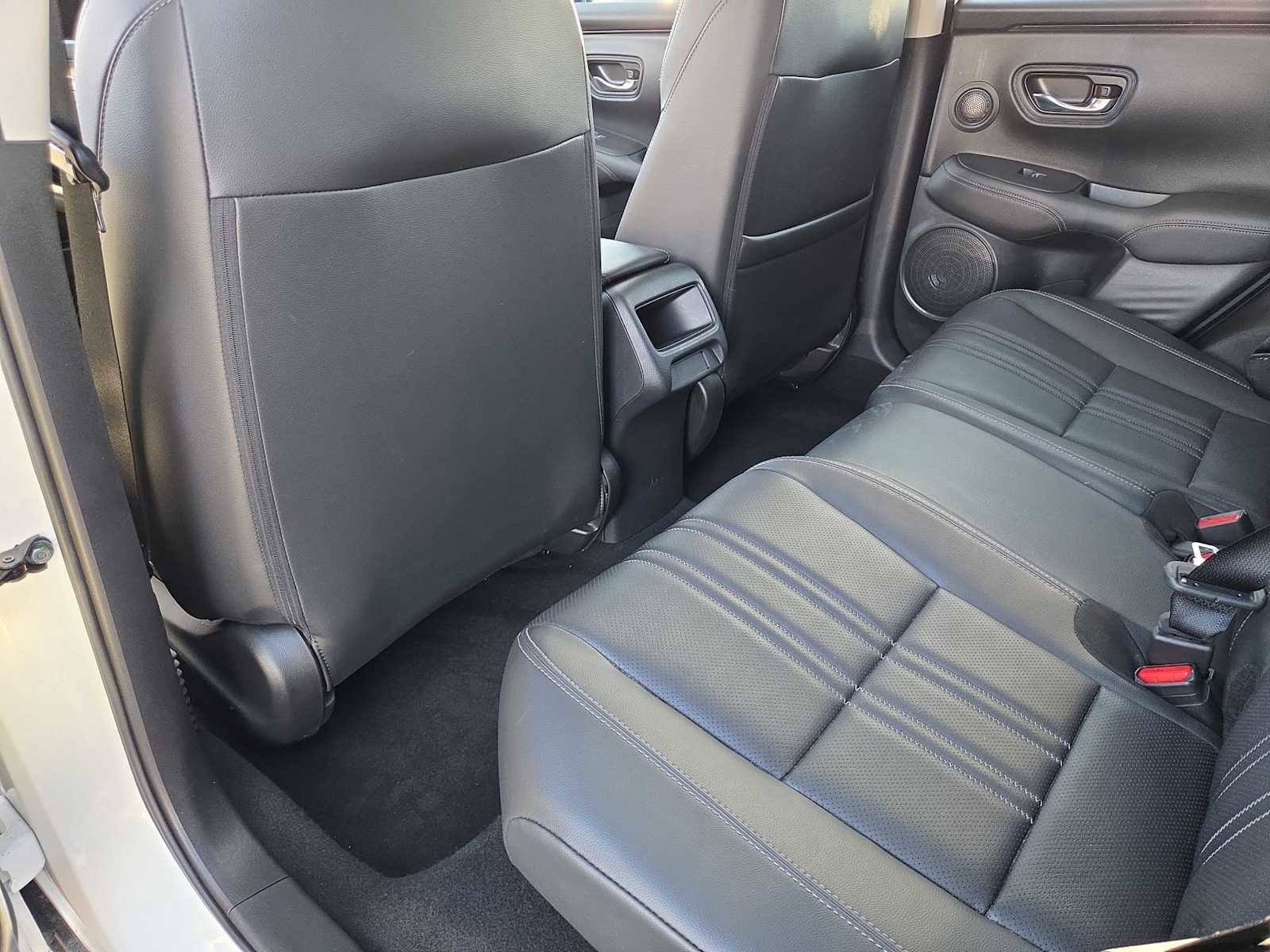 Used 2024 Honda HR-V EX-L image 18