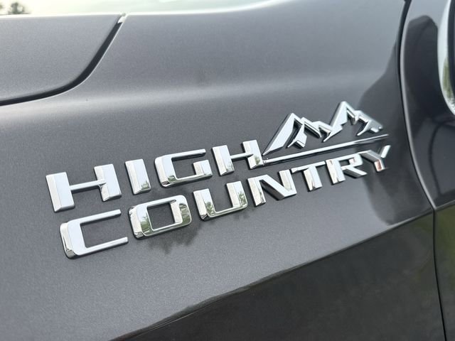 Certified 2021 Chevrolet Suburban High Country w/ Premium Package image 33