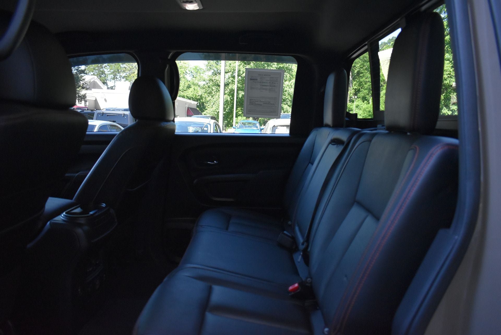 Used 2024 Nissan Titan PRO-4X w/ Pro-4x Convenience Package AWD/4WD image 16