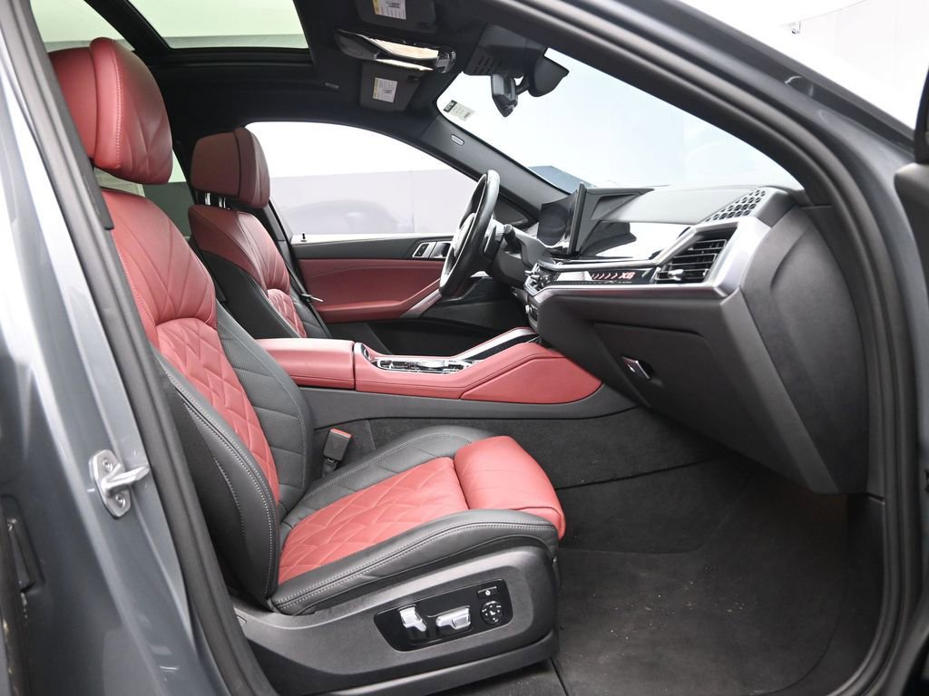 Used 2024 BMW X6 xDrive40i w/ Premium Package AWD/4WD image 32