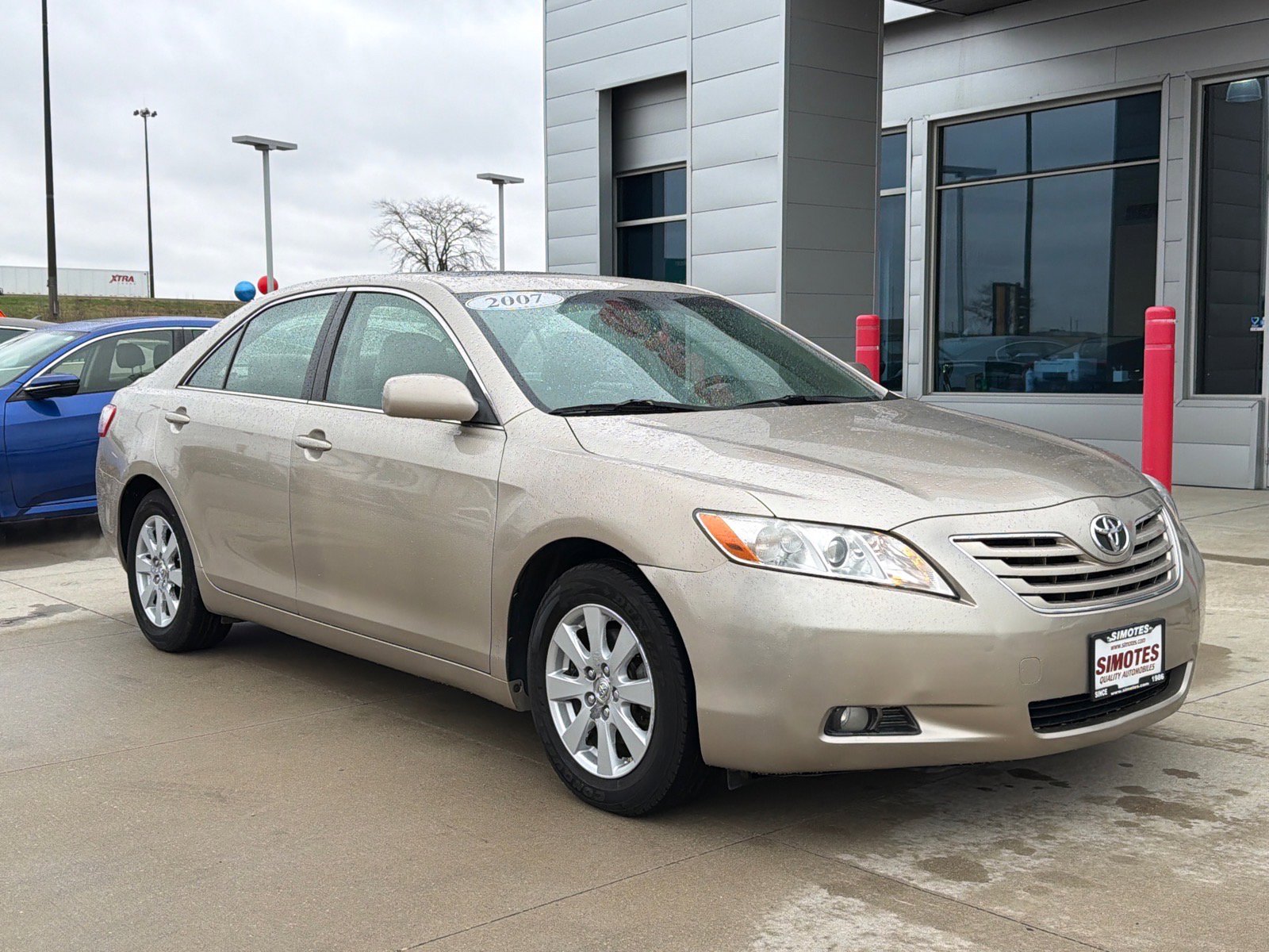 Used 2007 Toyota Camry XLE image 2
