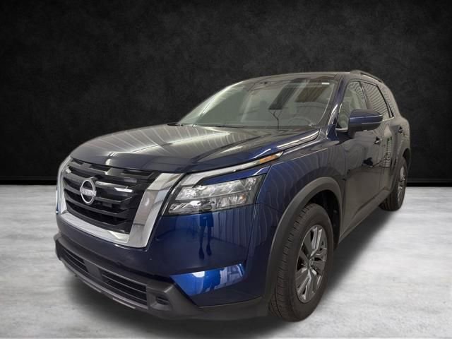 Used 2024 Nissan Pathfinder SV FWD image 5
