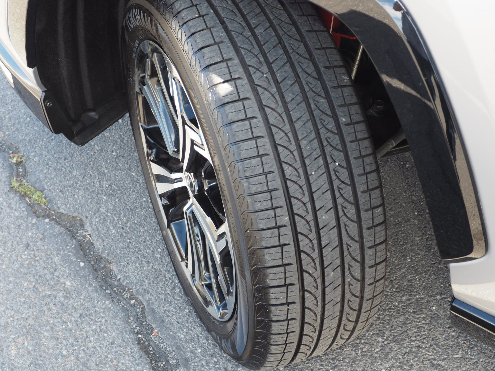 Used 2025 Toyota RAV4 XSE image 8