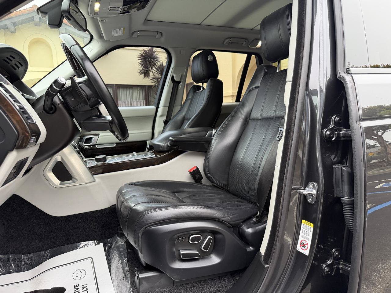 Used 2014 Land Rover Range Rover Supercharged AWD/4WD image 47