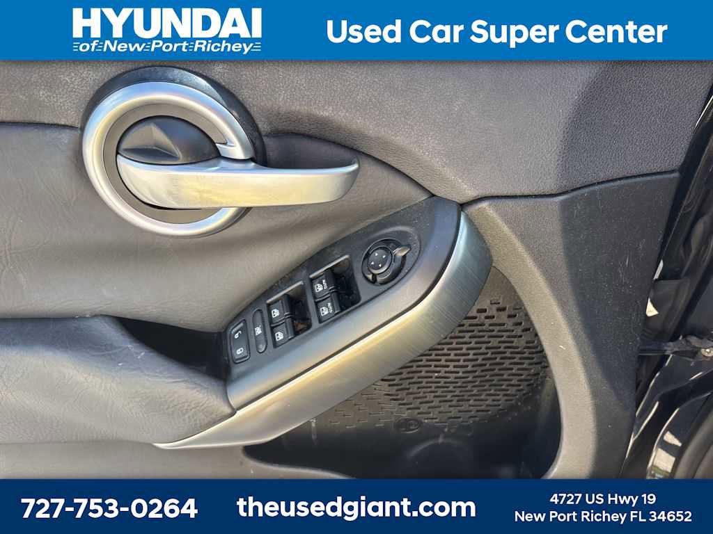 Used 2016 FIAT 500X Trekking image 9