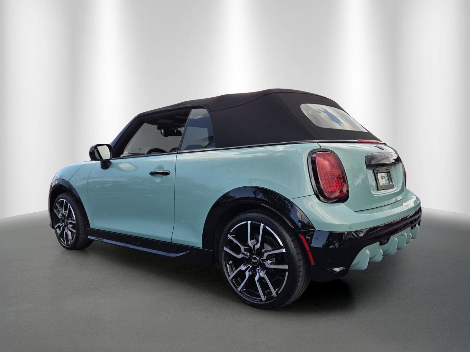 Used 2026 MINI Cooper S FWD image 5