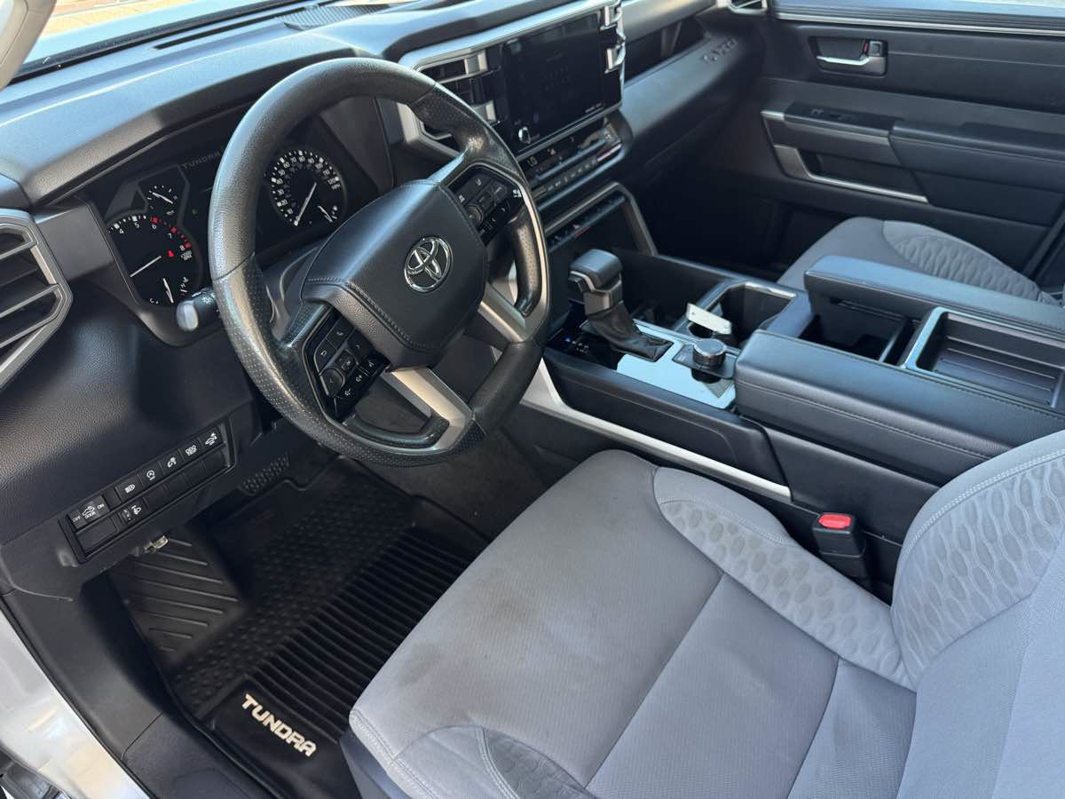 Used 2022 Toyota Tundra SR5 w/ SR5 Convenience Package RWD image 15