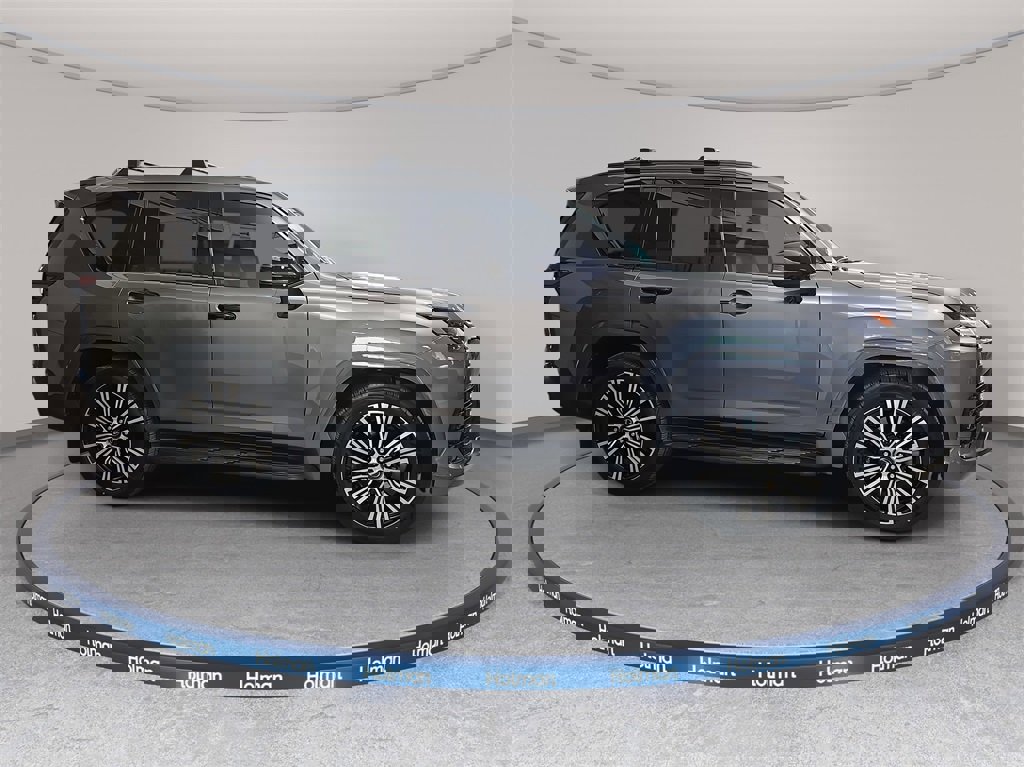 New 2026 Lexus LX 600 4WD w/ Luxury Package image 4