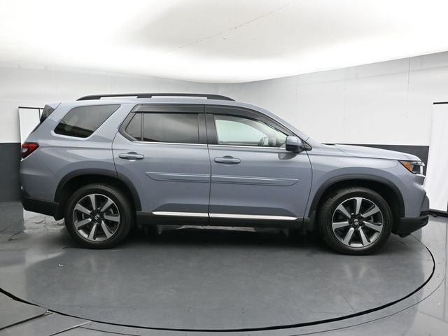 Used 2023 Honda Pilot Elite image 11