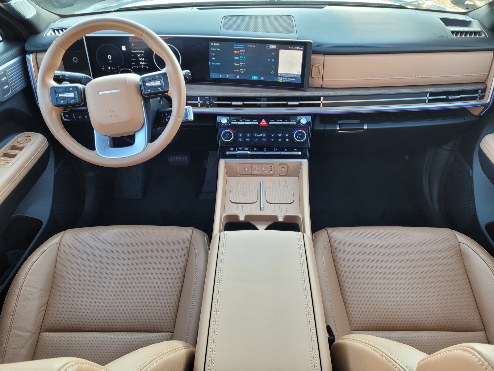 Used 2025 Hyundai Santa Fe Limited image 10