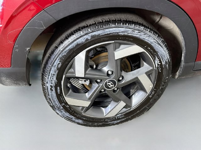 Used 2026 Hyundai Venue SEL FWD image 32
