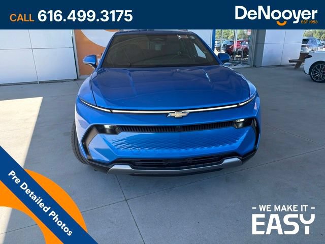 Used 2024 Chevrolet Equinox EV LT AWD/4WD image 9