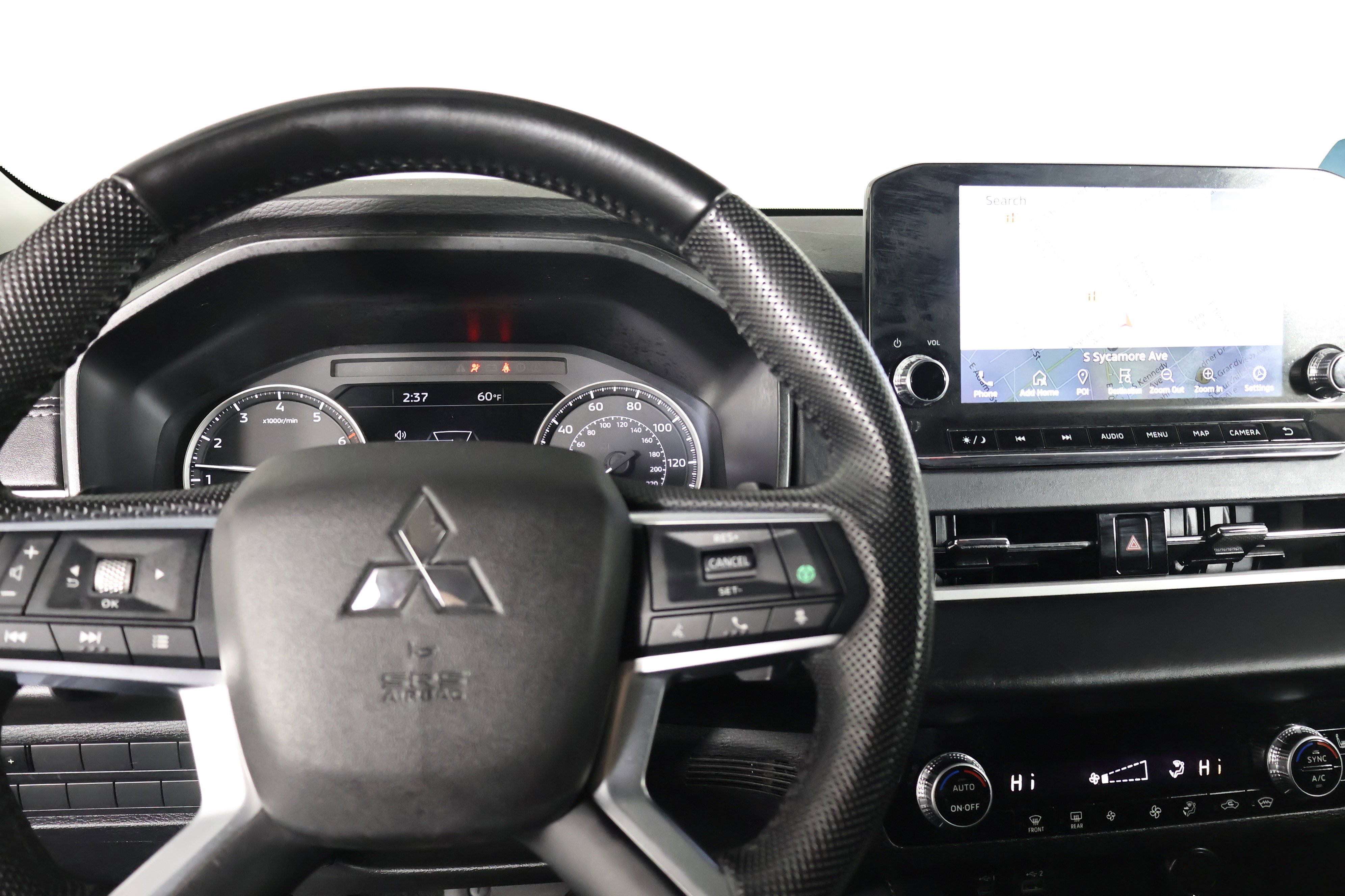 Used 2023 Mitsubishi Outlander SE AWD/4WD image 16