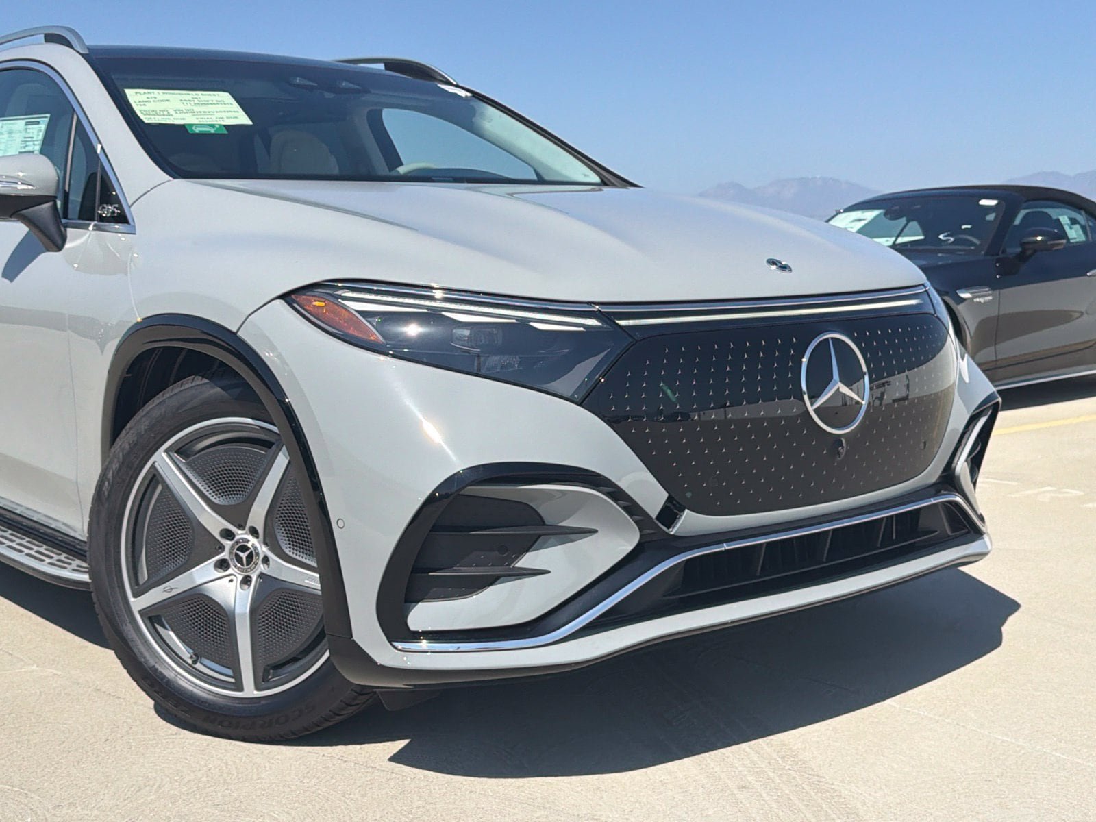 New 2027 Mercedes-Benz EQS 400 4MATIC SUV image 3