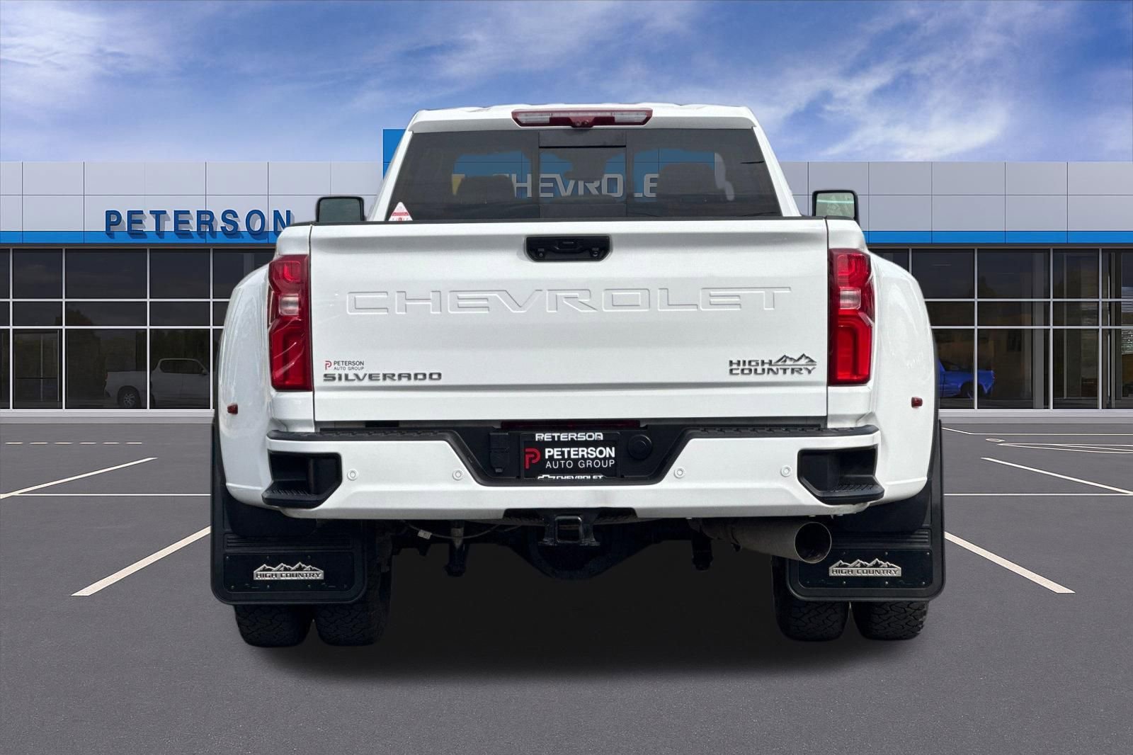 Certified 2024 Chevrolet Silverado 3500 High Country w/ High Country Premium Package AWD/4WD image 5