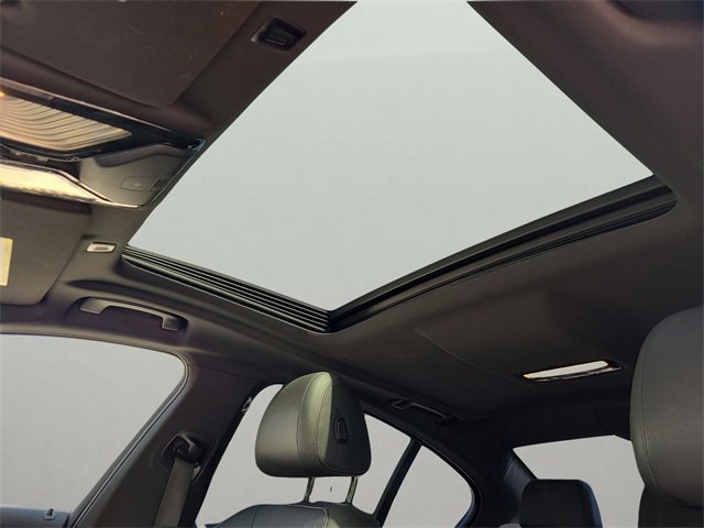 Used 2022 BMW 530i w/ Convenience Package image 25