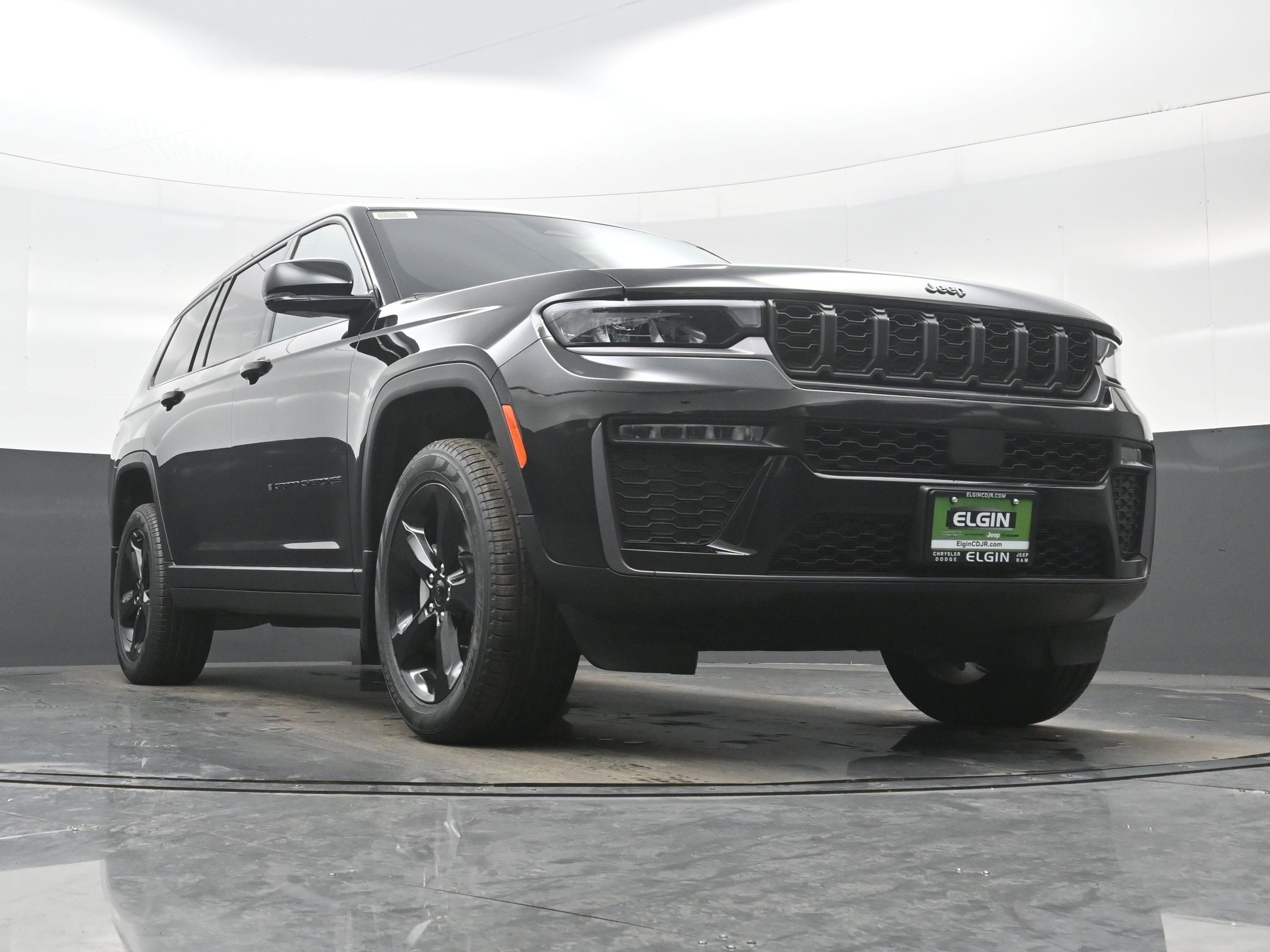 New 2026 Jeep Grand Cherokee L Limited w/ Limited Altitude Package AWD/4WD image 18