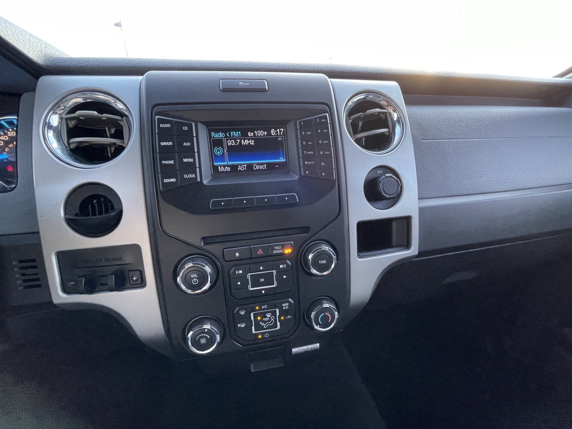 Used 2014 Ford F150 XLT w/ Equipment Group 302A Luxury RWD image 16