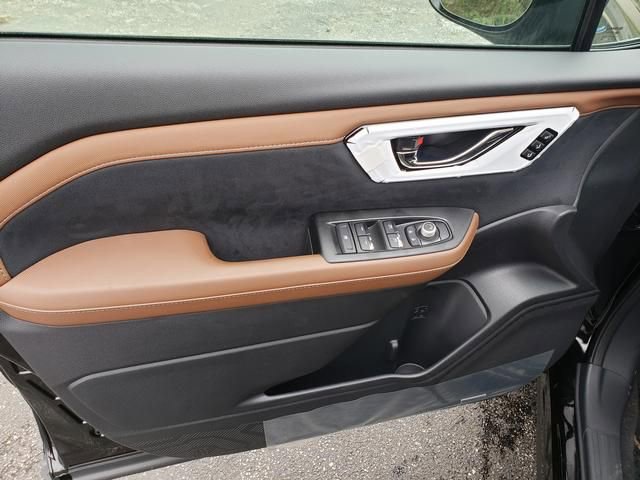 New 2026 Subaru Forester Touring AWD/4WD image 11
