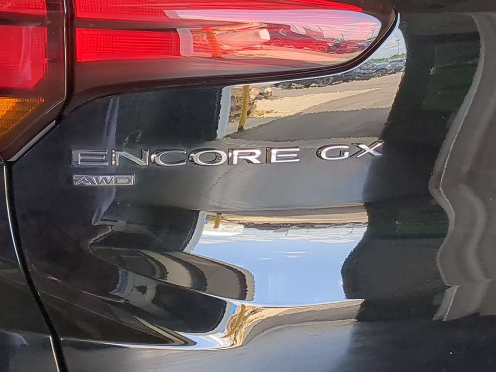 Used 2023 Buick Encore GX Select w/ Sport Touring Package AWD/4WD image 13