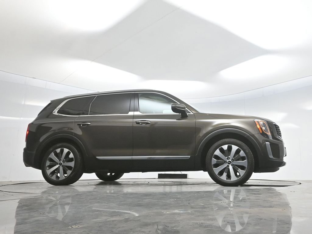 Used 2022 Kia Telluride EX w/ EX Premium Package FWD image 59