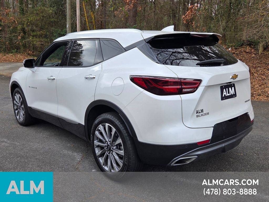 Used 2024 Chevrolet Blazer Premier image 3