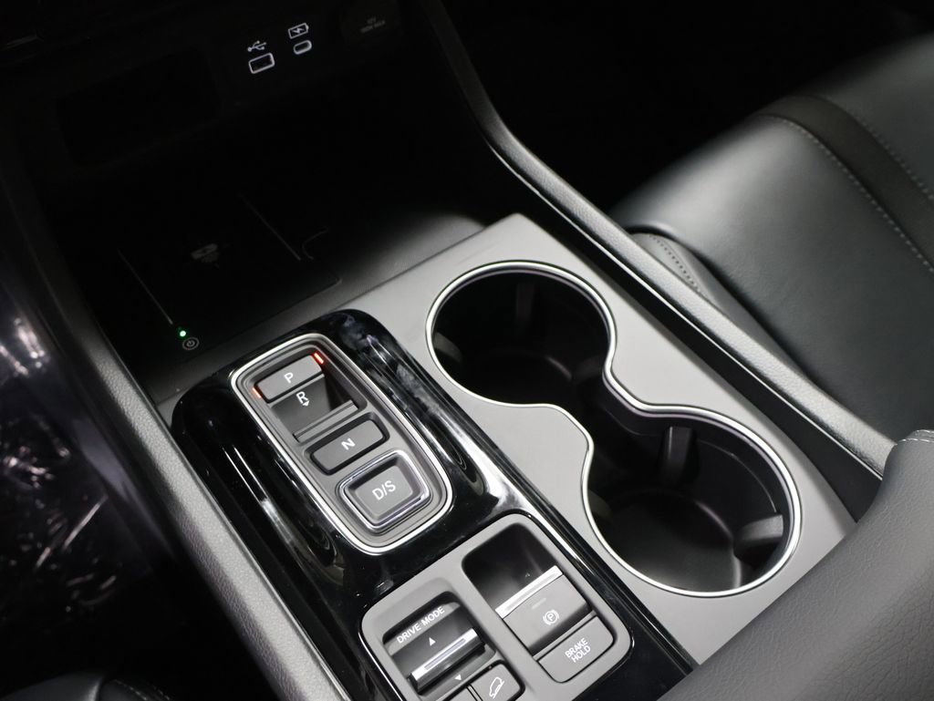 New 2025 Honda Pilot Touring image 30