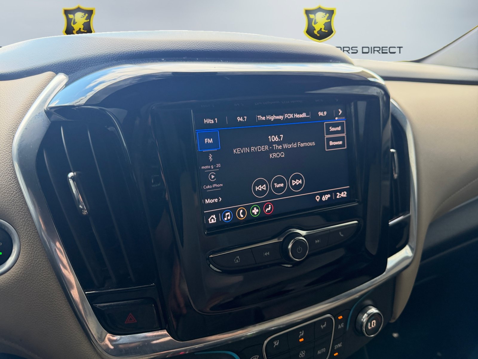 Used 2022 Chevrolet Traverse LS FWD image 10