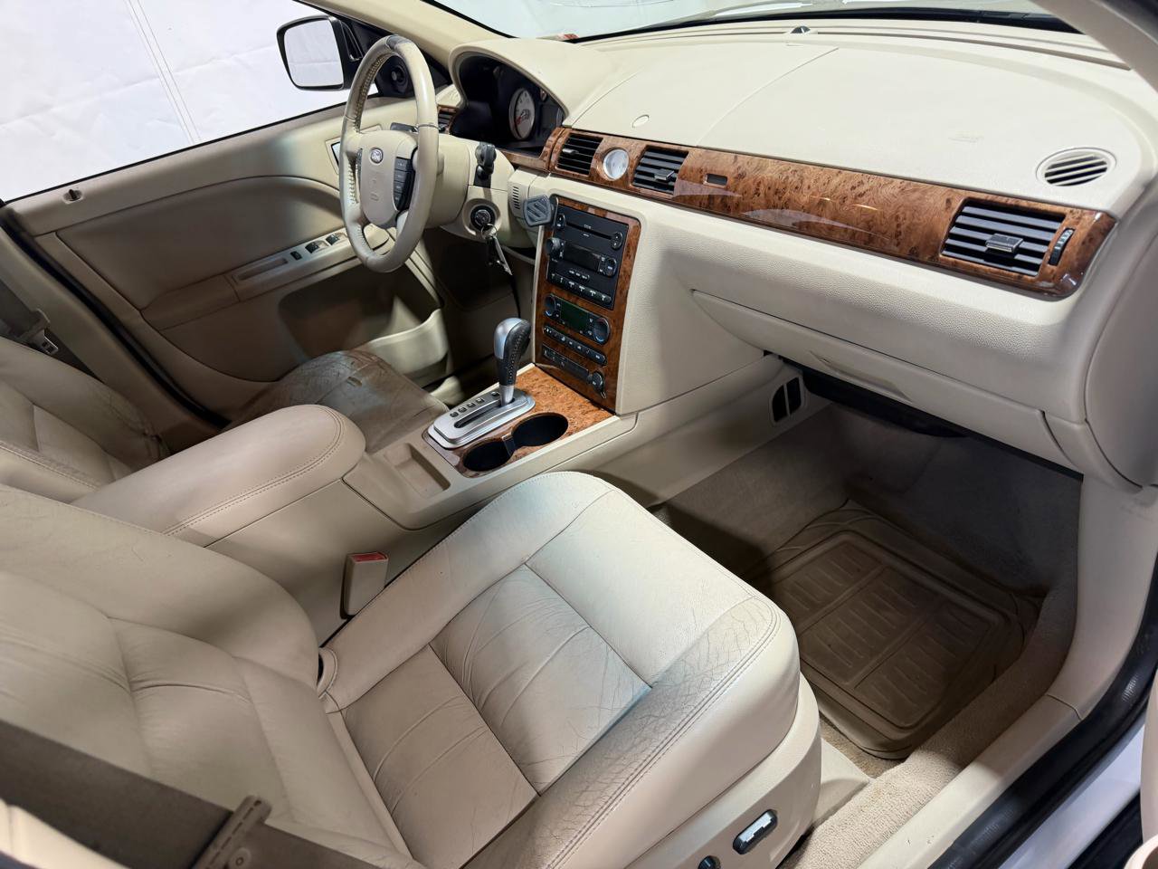 Used 2006 Ford Five Hundred Limited image 12