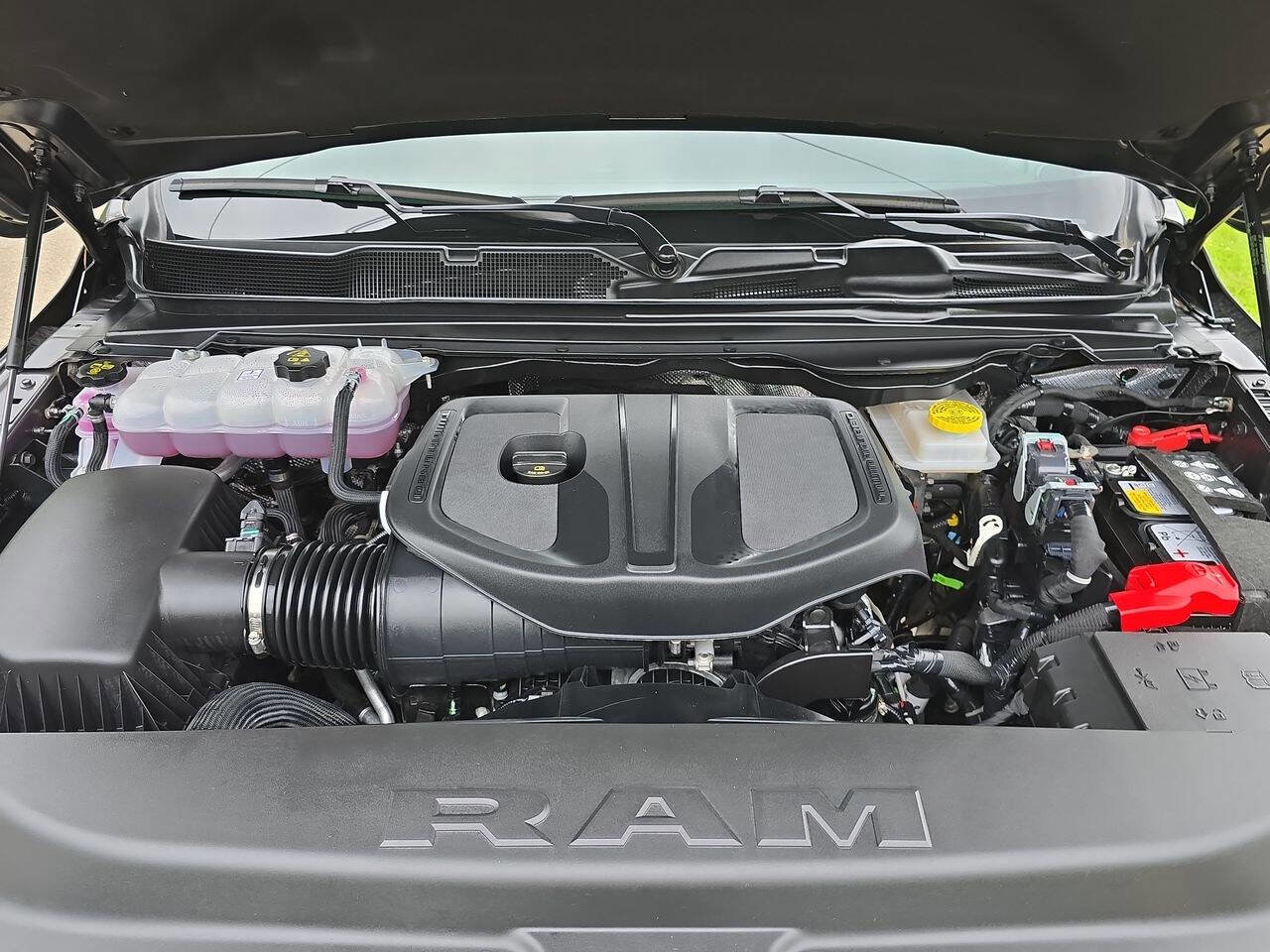 Used 2025 RAM 1500 Big Horn image 25