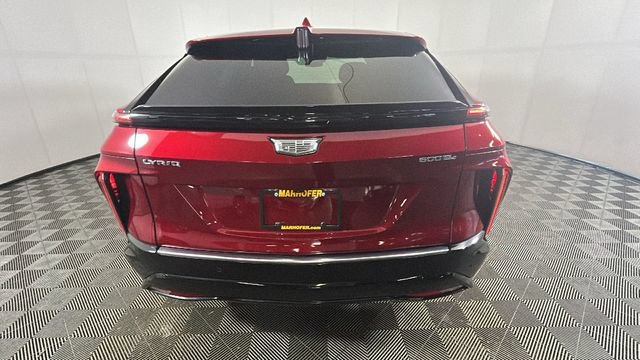 Used 2024 Cadillac Lyriq Tech AWD/4WD image 3